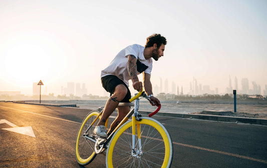 Radfahrer als Symbol für Verringerung von Müdigkeit, für mehr Energie, Leistungsfähigkeit und Unterstützung für Muskeln und Nerven durch Magnesium